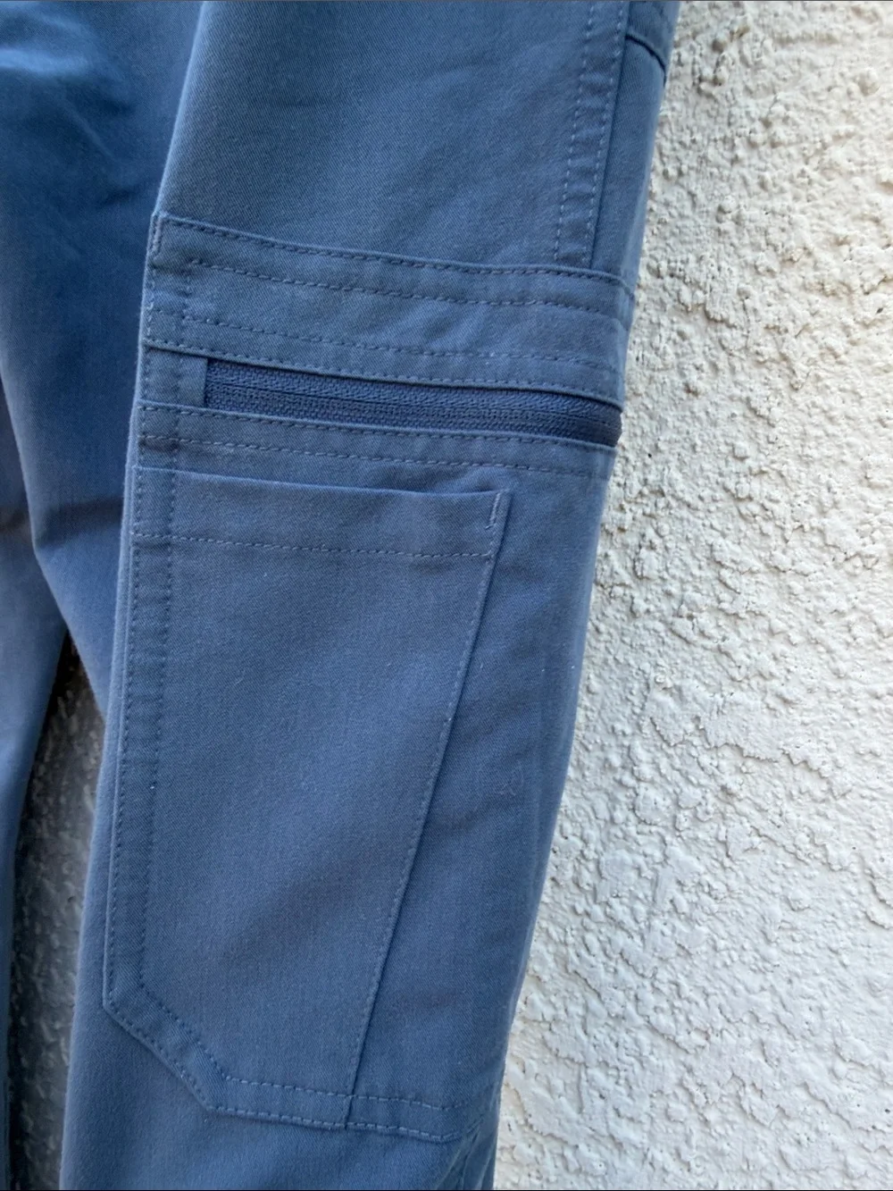 FIGS Mens Cairo Cargo Scrub Pants Technical Collection Dark Harbor Color Size M